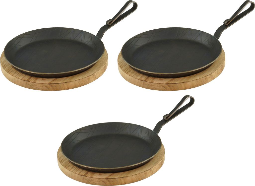 GVKECO 3 wrought iron serving pans with curved hook handles, ø 24cm + board