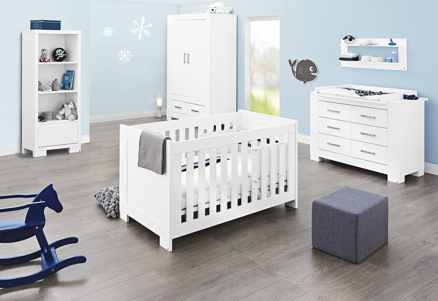Pinolino Ice 3-Piece Children\'s Bedroom Wide Cot (140 x 70 cm) Wide Changing Table with Changing Unit and Wardrobe, White Matt (Item No. 10 34 13 B)