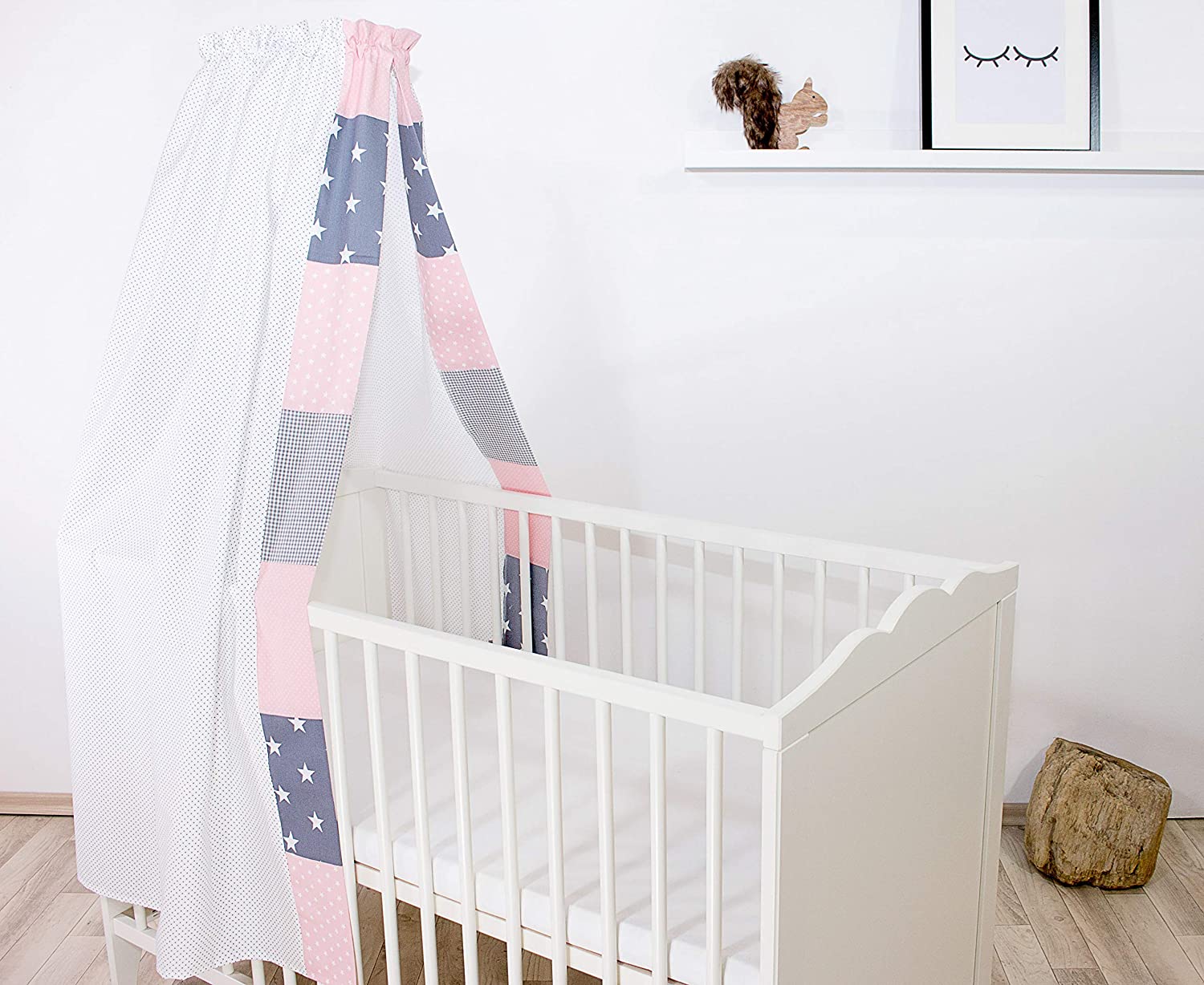 Ullenboom® Bed Canopy, Baby 135 x 200 cm, (Made in EU) Baby Bed Canopy Made of ÖkoTex Cotton, for 60 x 120 cm and 70 x 140 cm, Cot, Motif: Dots, stars, forest animals, patchwork.