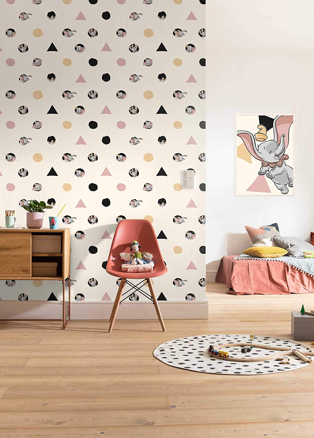 Komar Disney Dx4-003 Non-Woven Photo Wallpaper Dumbo - Angles & Dots For Ch