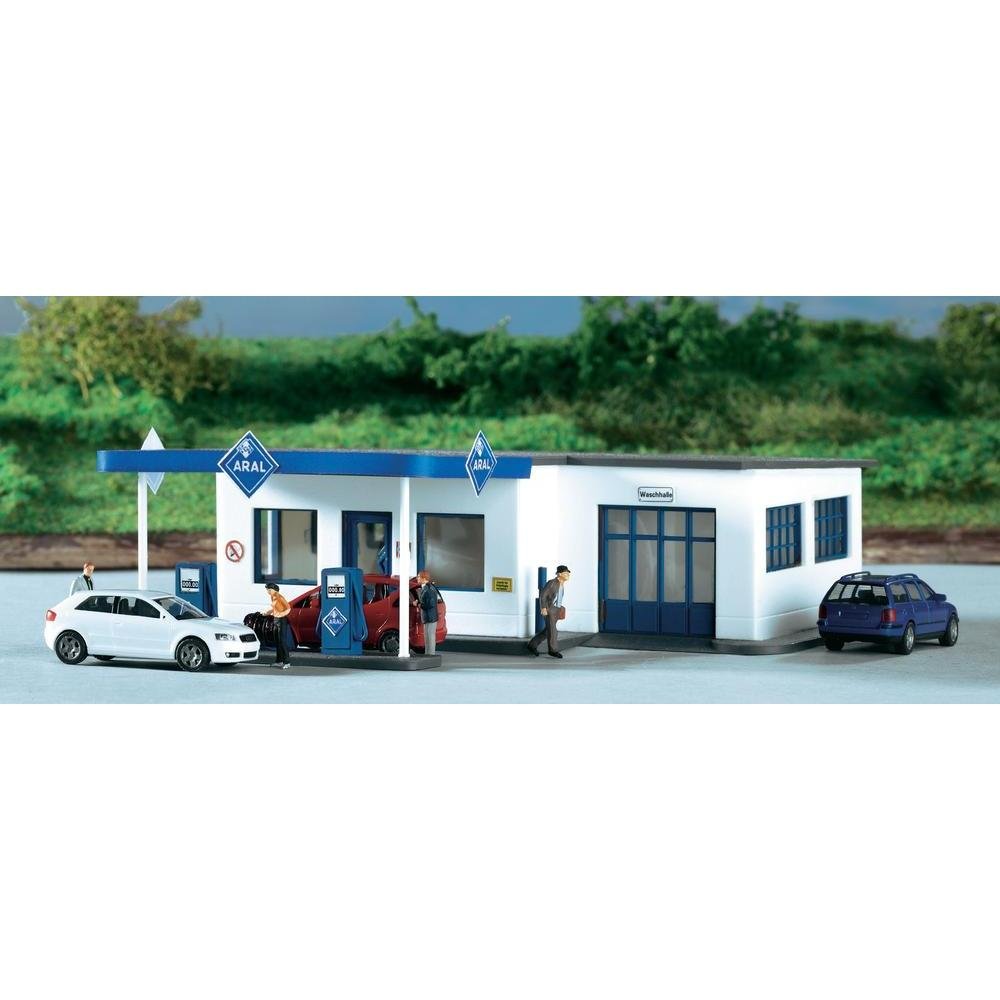 Piko Aral Service Station Plastic Kit