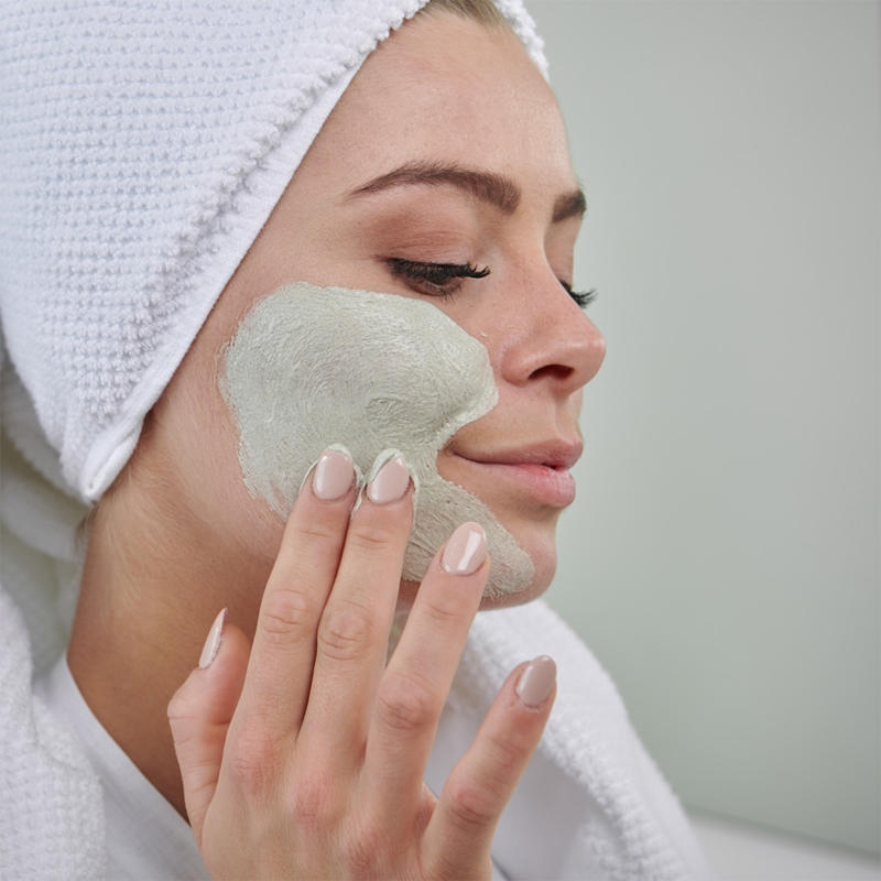 Australian Bodycare Tea Tree Oil cleansing face mask with clay minerals with Tea Tree Oil