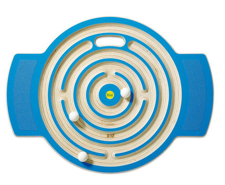Balance board labyrinth