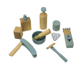 Wooden barber set