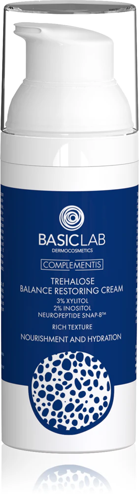 BasicLab Dermocosmetics Complementis balancing moisturizer nourishing texture