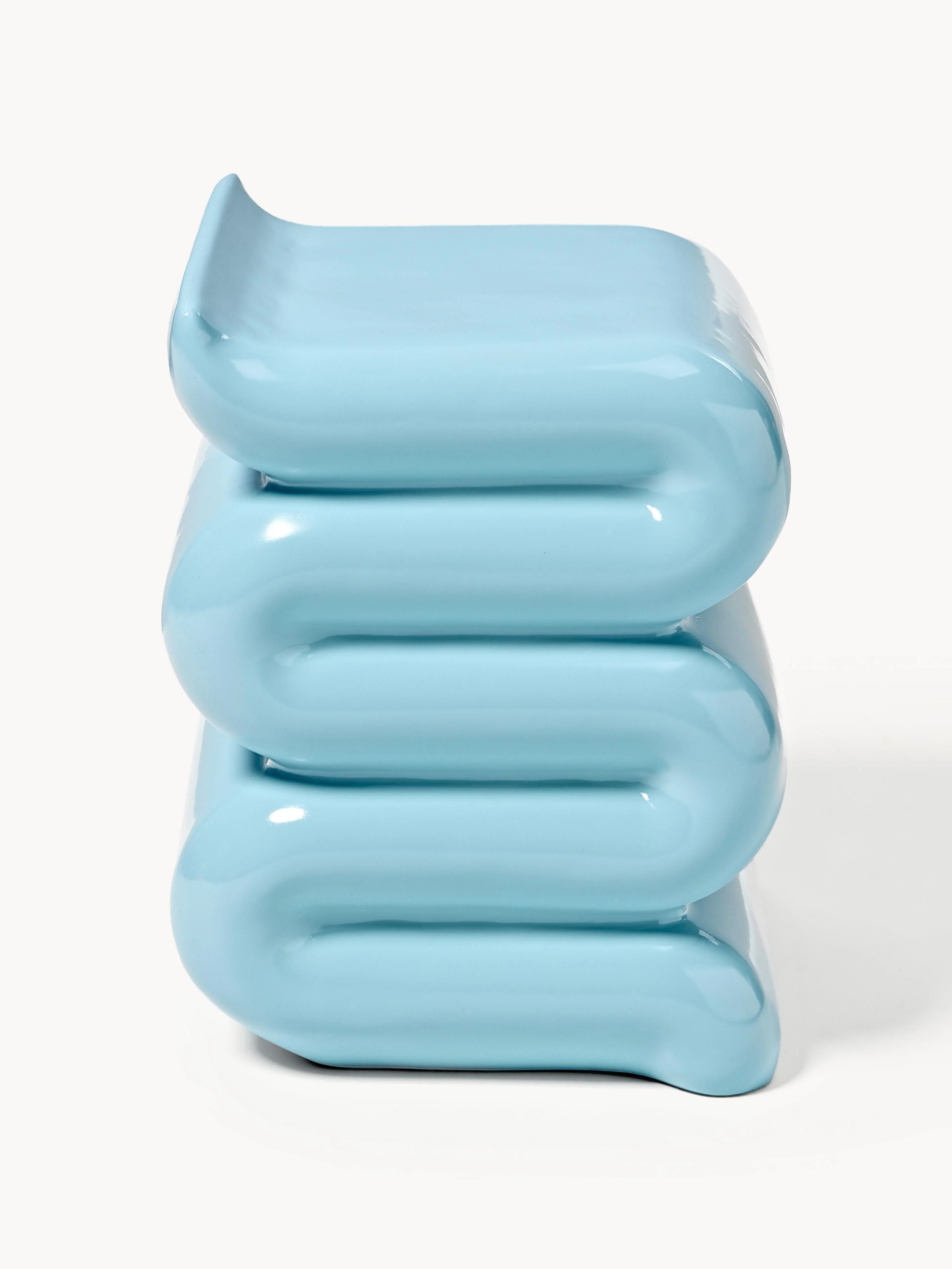 &k Amsterdam Whip side table