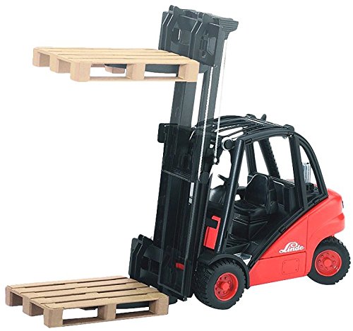 Bruder Linde H D Forklift With Tow Coupling And Pallets