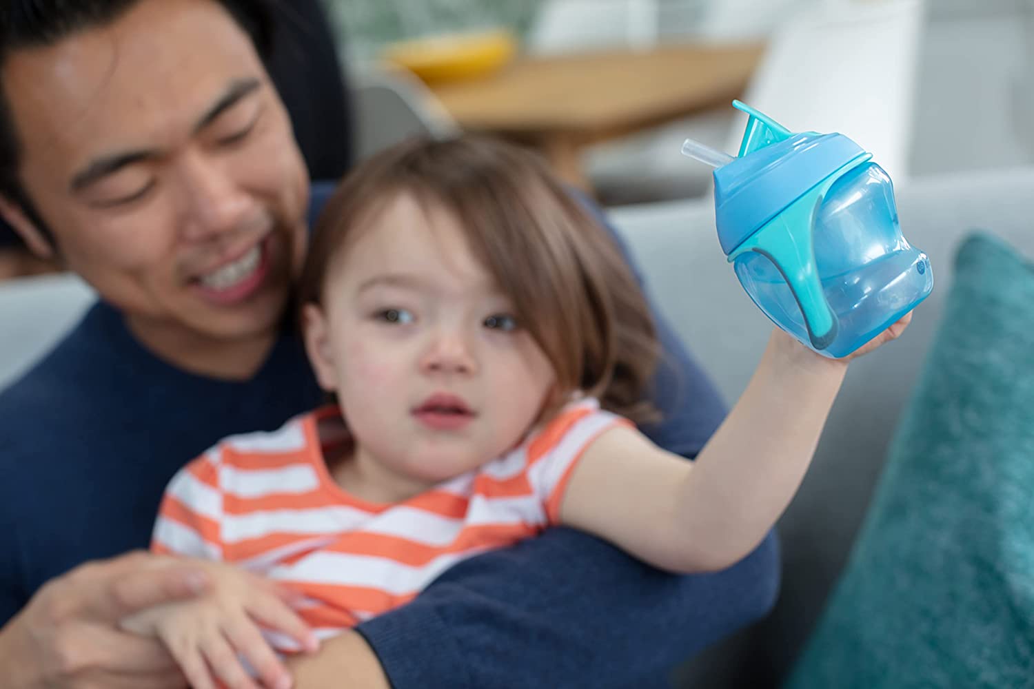 Tommee Tippee Explora Easy Drink Sippy Cup 6+ Months - Purple (Colour and Design May Vary) BPA Free