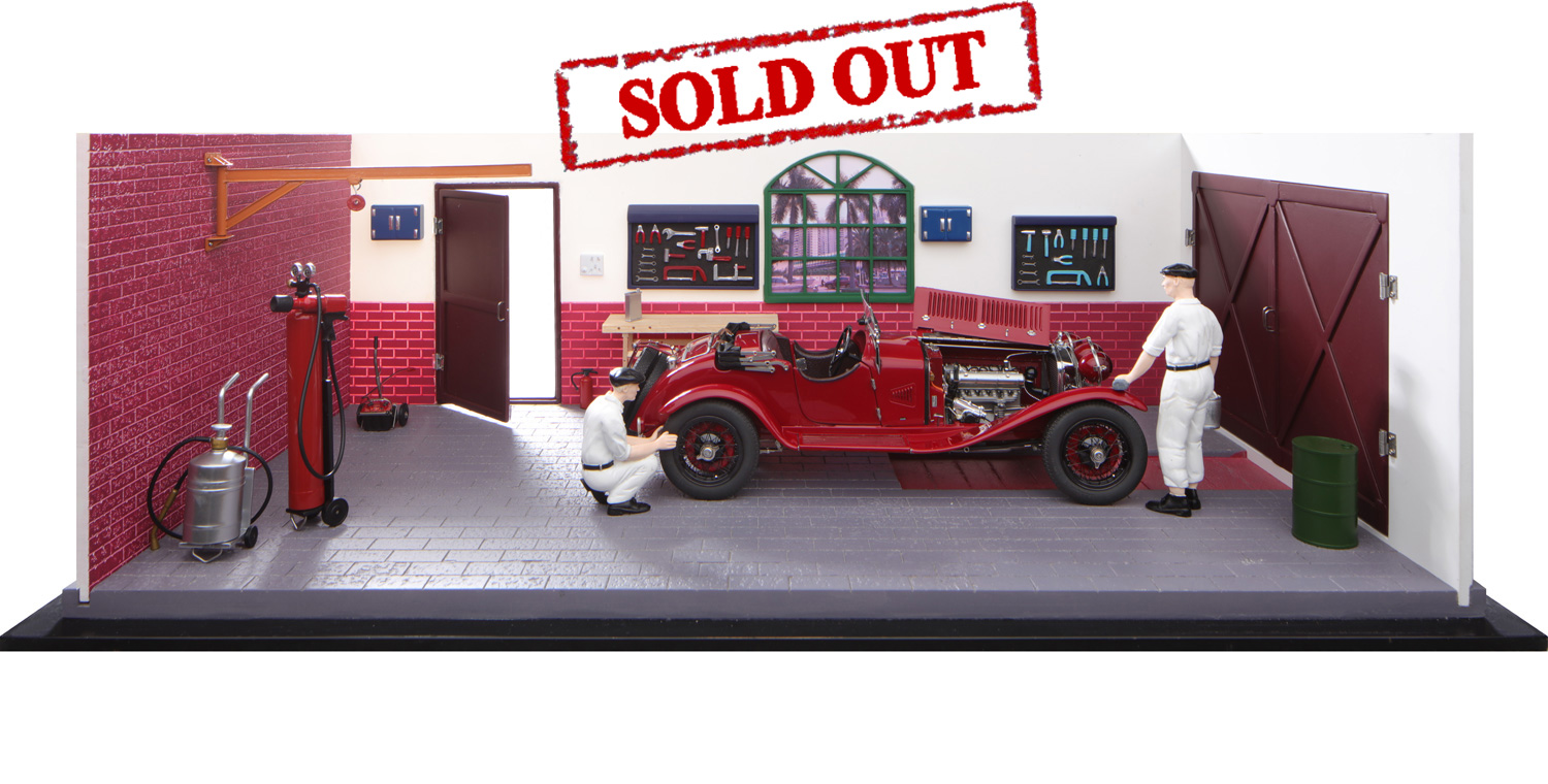 CMC Classic Garage Including Alfa Romeo C Gs