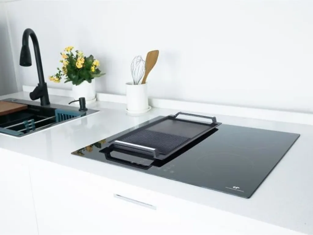 CONTINENTAL EDISON 4-Zone Induction Hob CETI4ZFLEX3 – Flex – 7200 W – 4 Boosters – Black