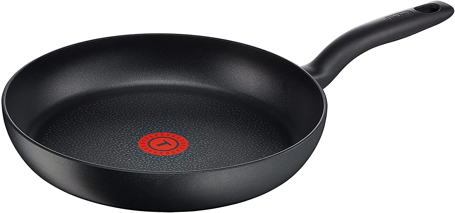 Tefal Hard Titanium Plus Pan