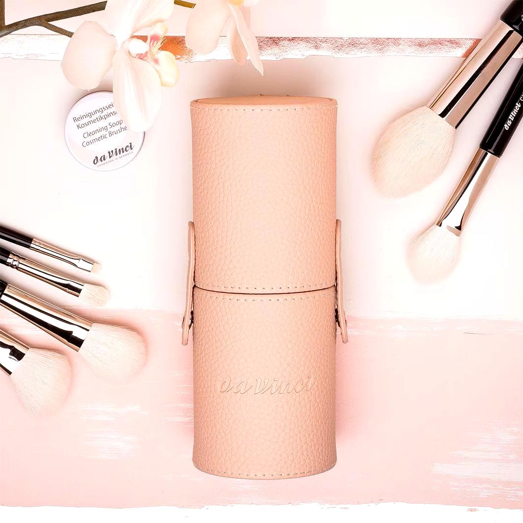 Da Vinci powder brush brush box - unfilled cream