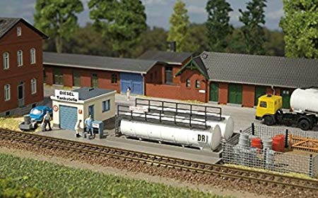 Auhagen Diesel Petrol Station