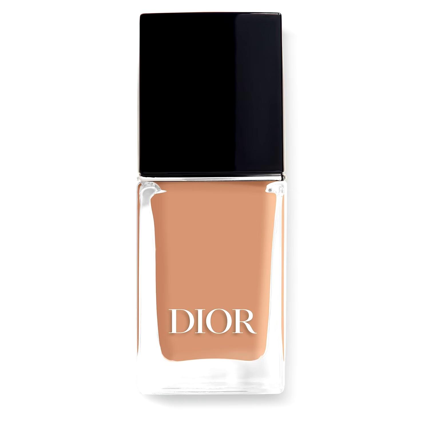 Dior vernis nail polish with gel effect and couture color 212 - Tutu