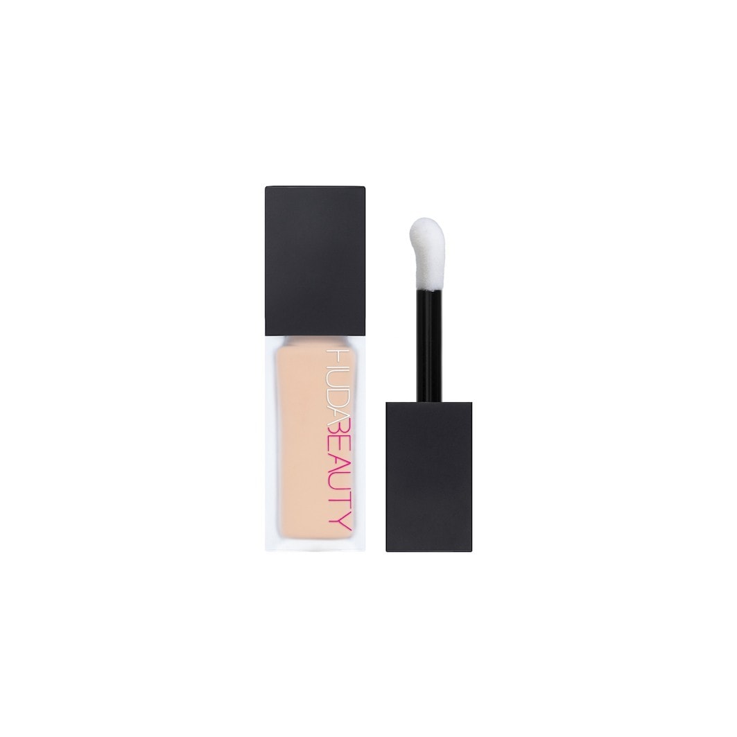 HUDA BEAUTY Faux Filter Concealer, Honey 1.7