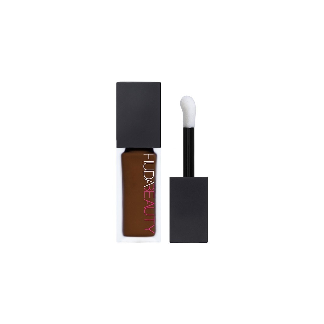 HUDA BEAUTY Faux Filter Concealer, Brownie 8.5