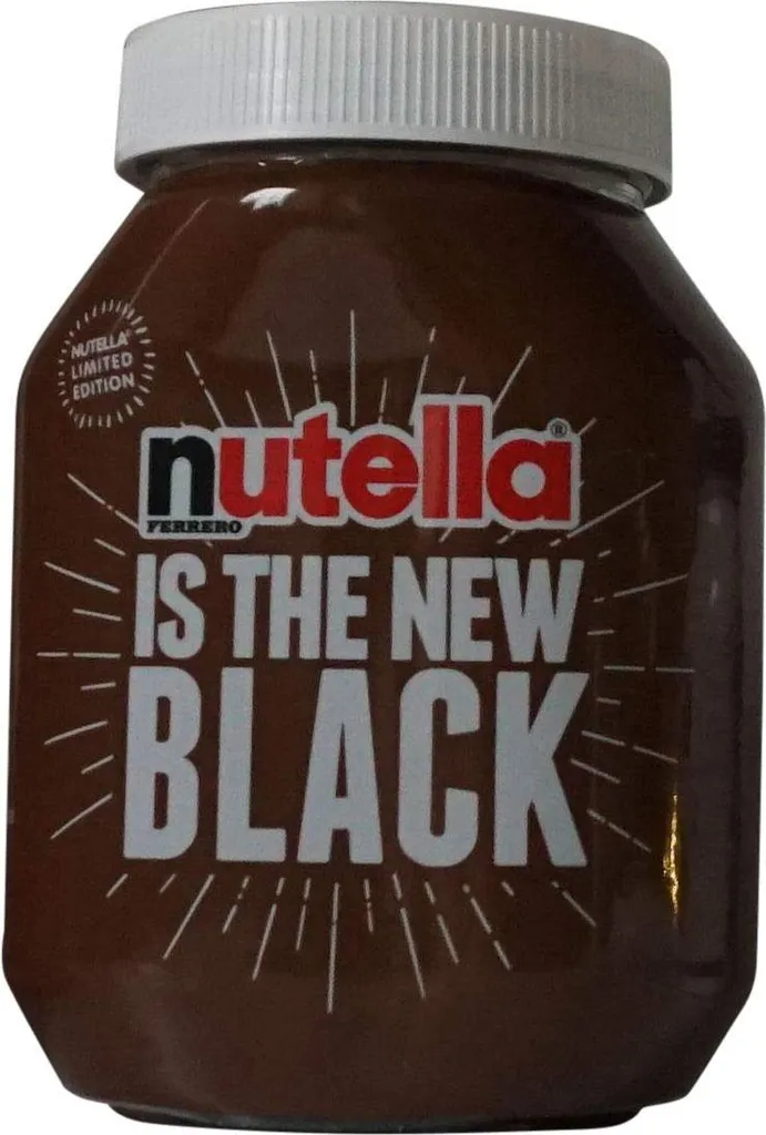 Ferrero Nutella Hazelnut Chocolate 950g Chocolate Spread Italian Style 950g