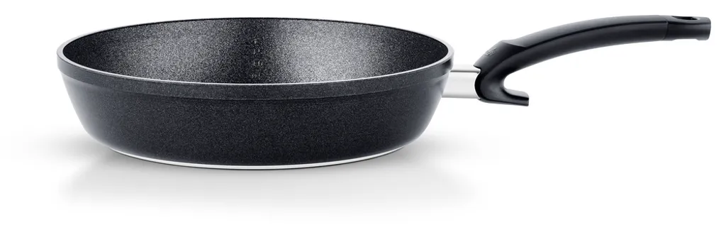Fissler Adamant Comfort / Aluminum frying pan (28 cm) - coated, non-stick, scratch-resistant - induction