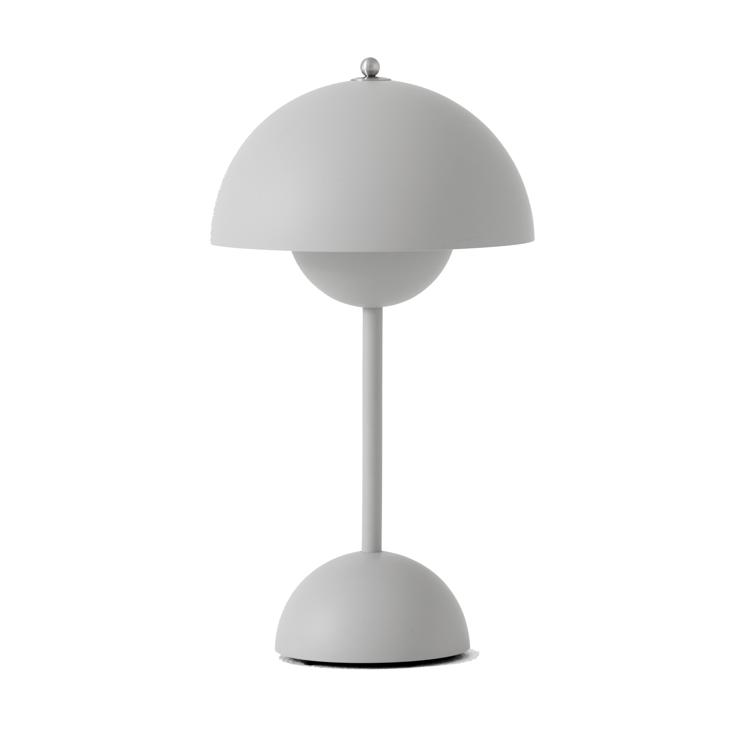 tradition FlowerPot Portable table lamp VP9