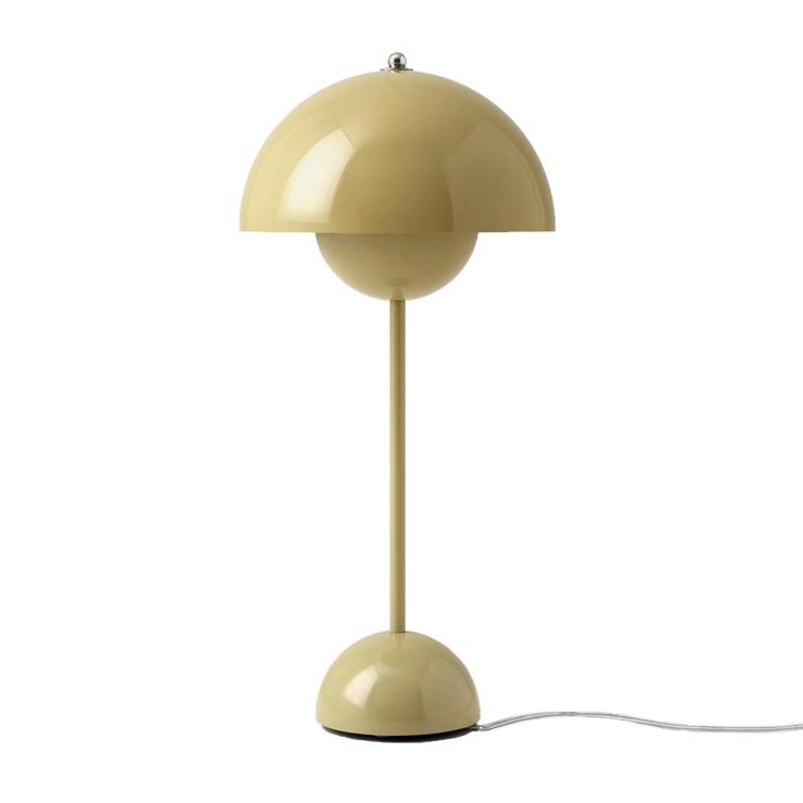 tradition FlowerPot VP3 table lamp