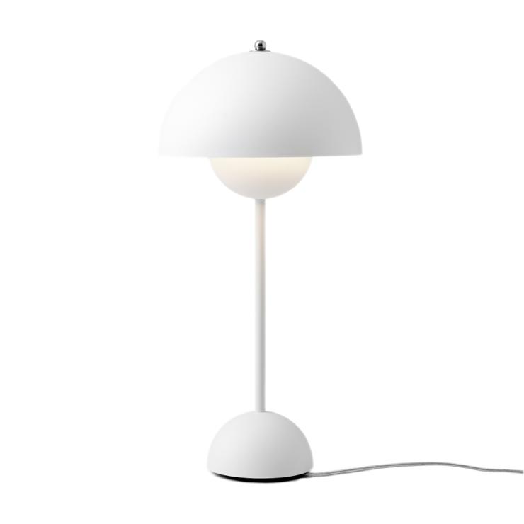 tradition FlowerPot VP3 table lamp