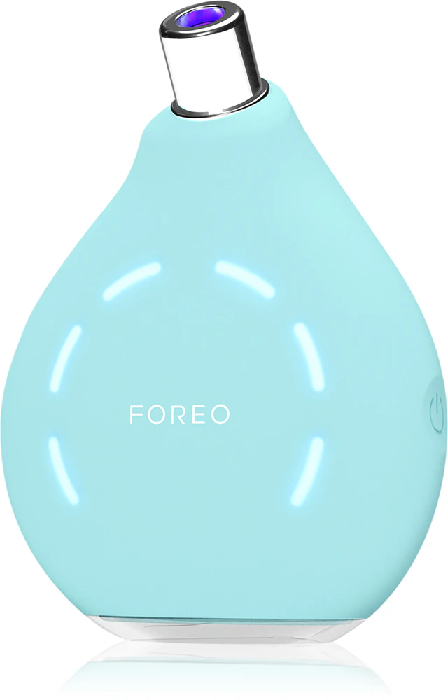 FOREO KIWI™ vacuum blackhead remover with blue LED light