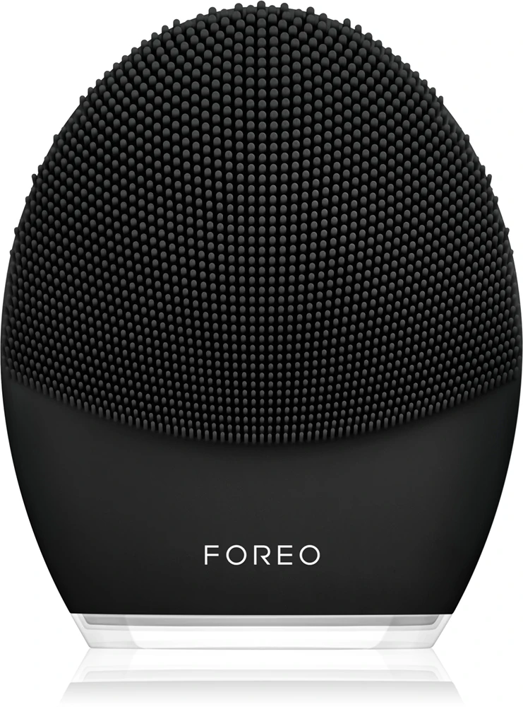 FOREO LUNA™ 3 For Men sonic cleanser with anti-wrinkle effect