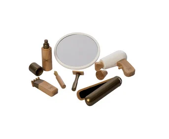 Wooden hairdressing set