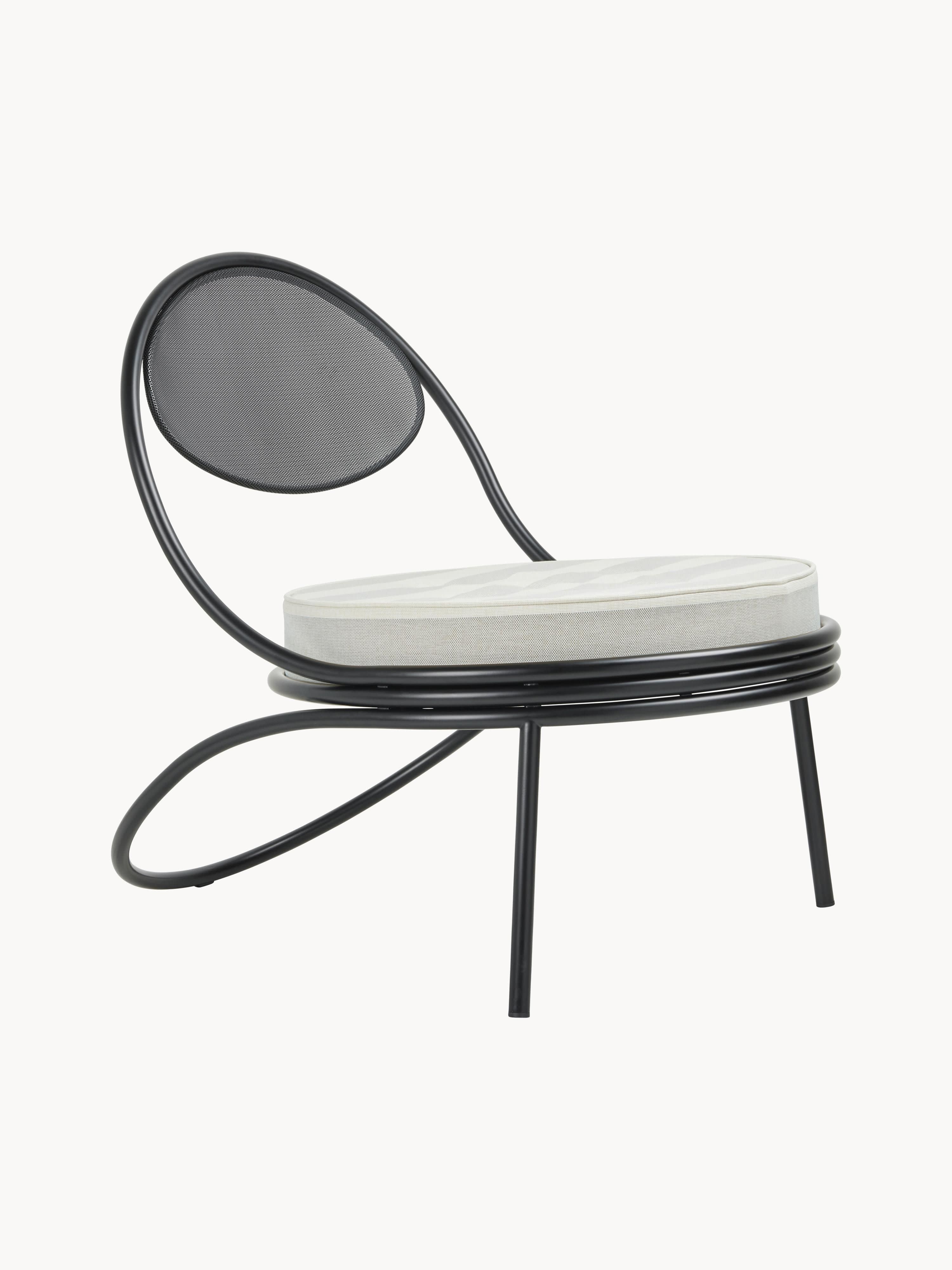 gubi Copacabana garden chair, Woven fabric White, Light Grey, Black