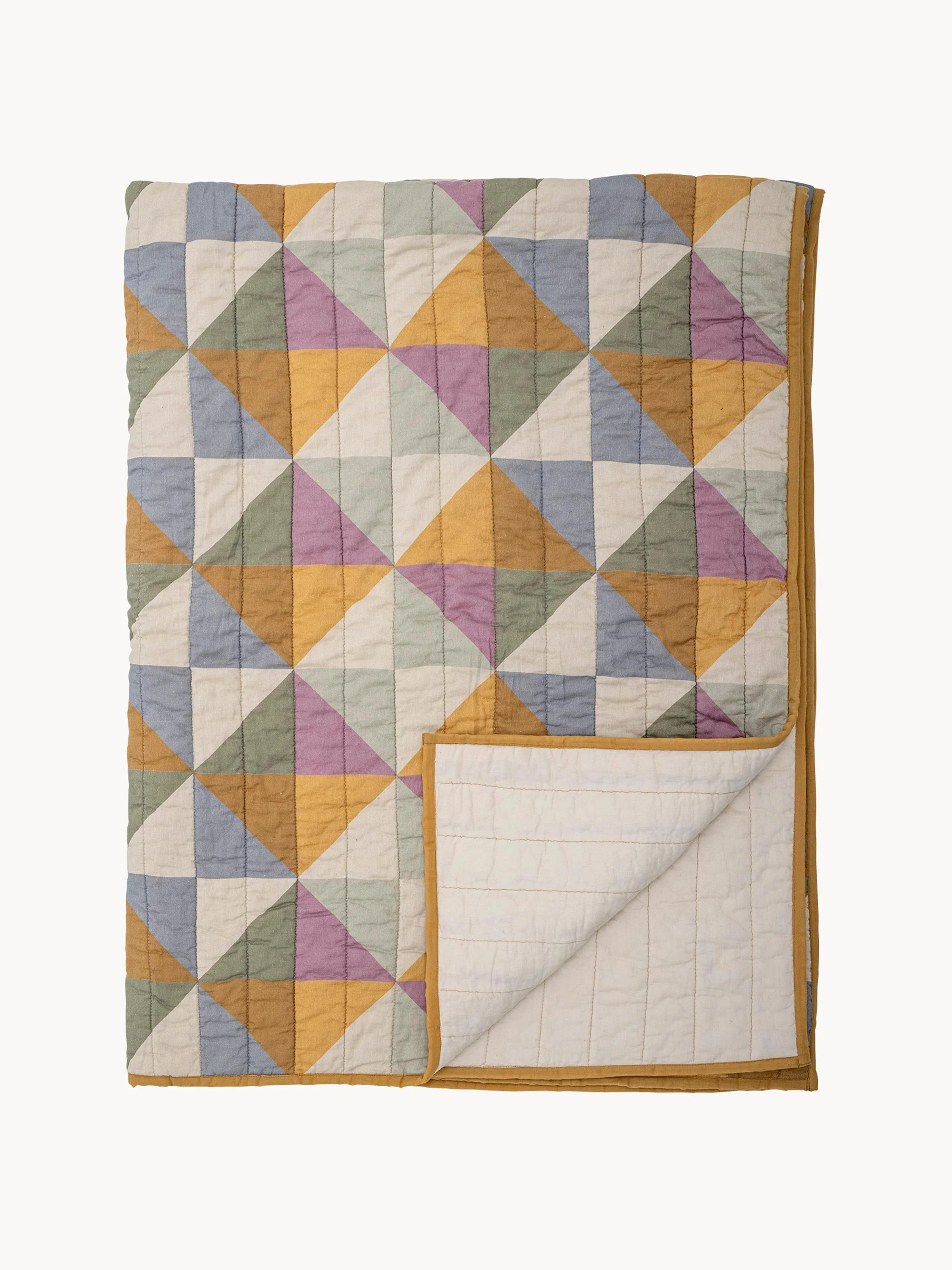 Bloomingville Quilted blanket Crewe made from organic cotton