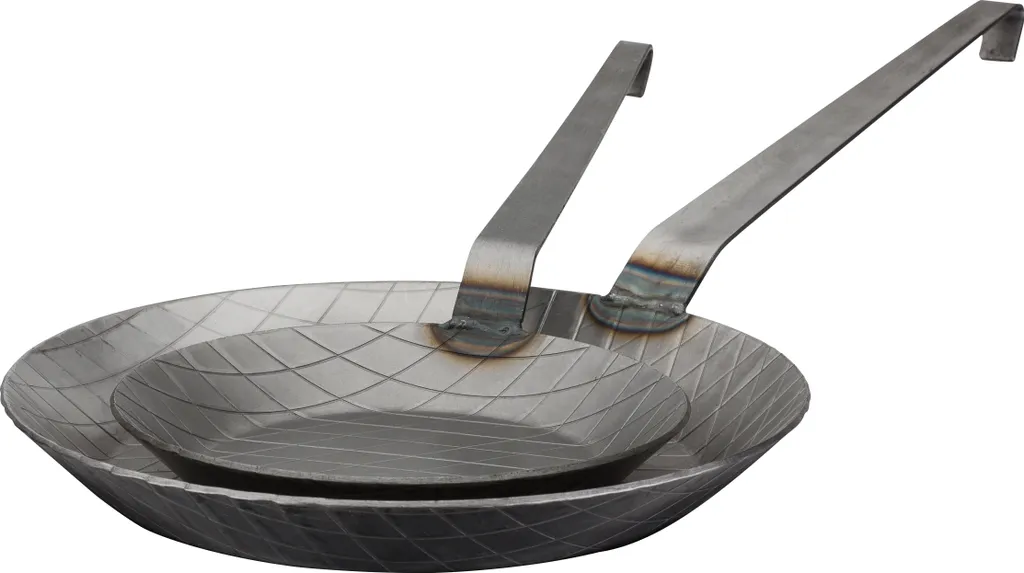 GSW Gastro traditional wrought iron pan set, 2 pieces, iron, frying pan approx. ø 20 x H 3.0cm / approx. ø 28 x H 3.8cm