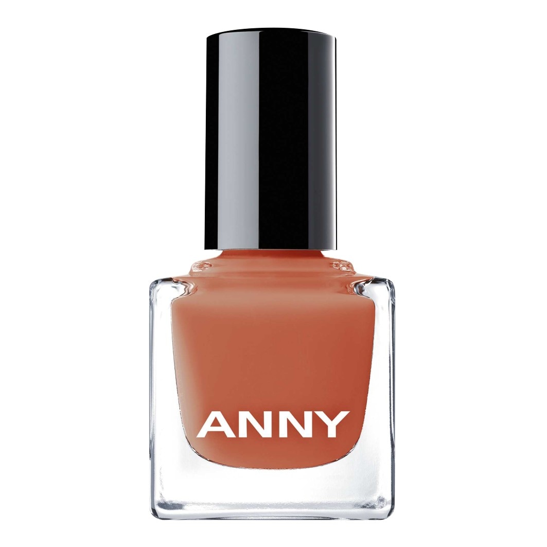 Anny Hiking in LA Nail Polish, Dancing Firebird