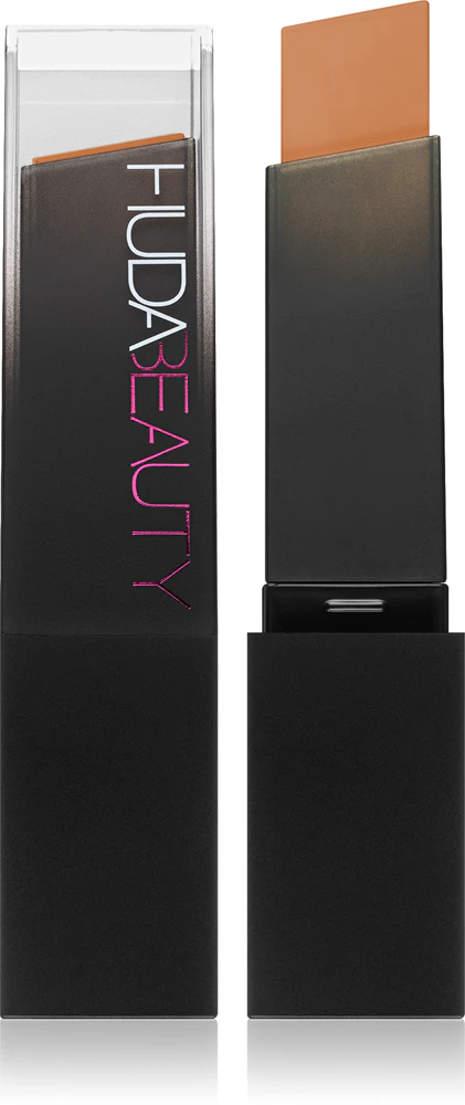 Huda Beauty Faux Filter Skin Finish Buildable Coverage Foundation Stick opaque concealer in the form of a stick