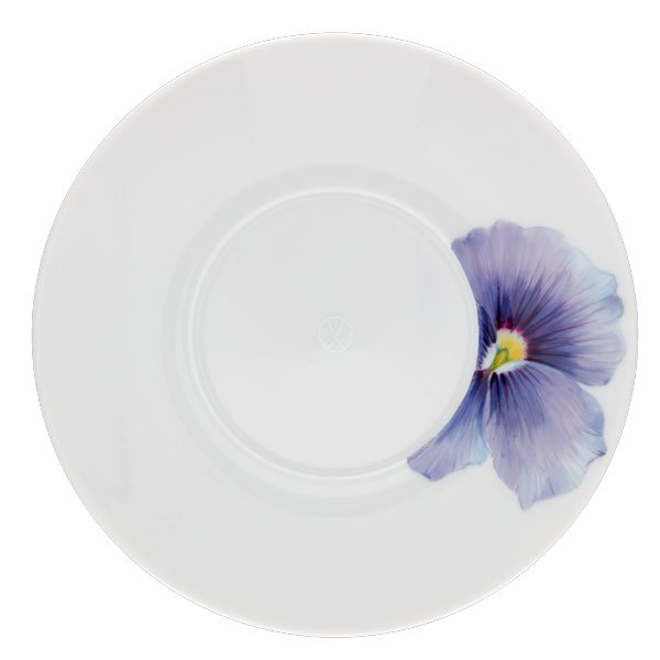 Meissen Cosmopolitan Giant Bloom Pansy Coffee Saucer (16.5cm)