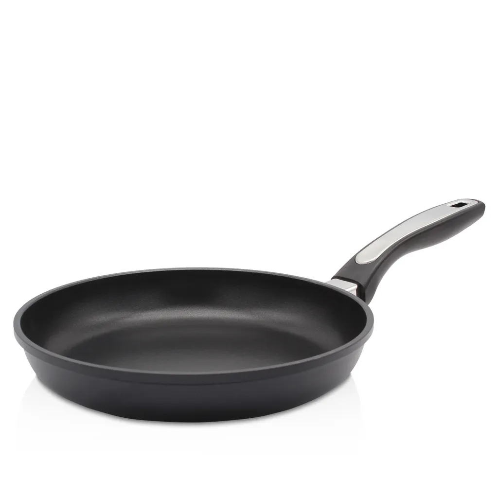 Karl Krueger Karl Krüger 21728 D Krüger Aluminum Cast Pan Delta - Frying pan with high-quality non-stick coating and ergonomically shaped plastic handle - 28 cm