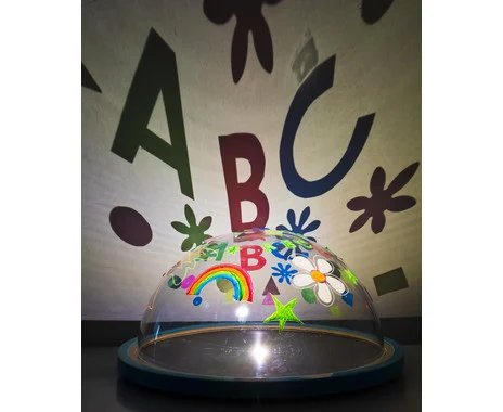 Dome projector for children