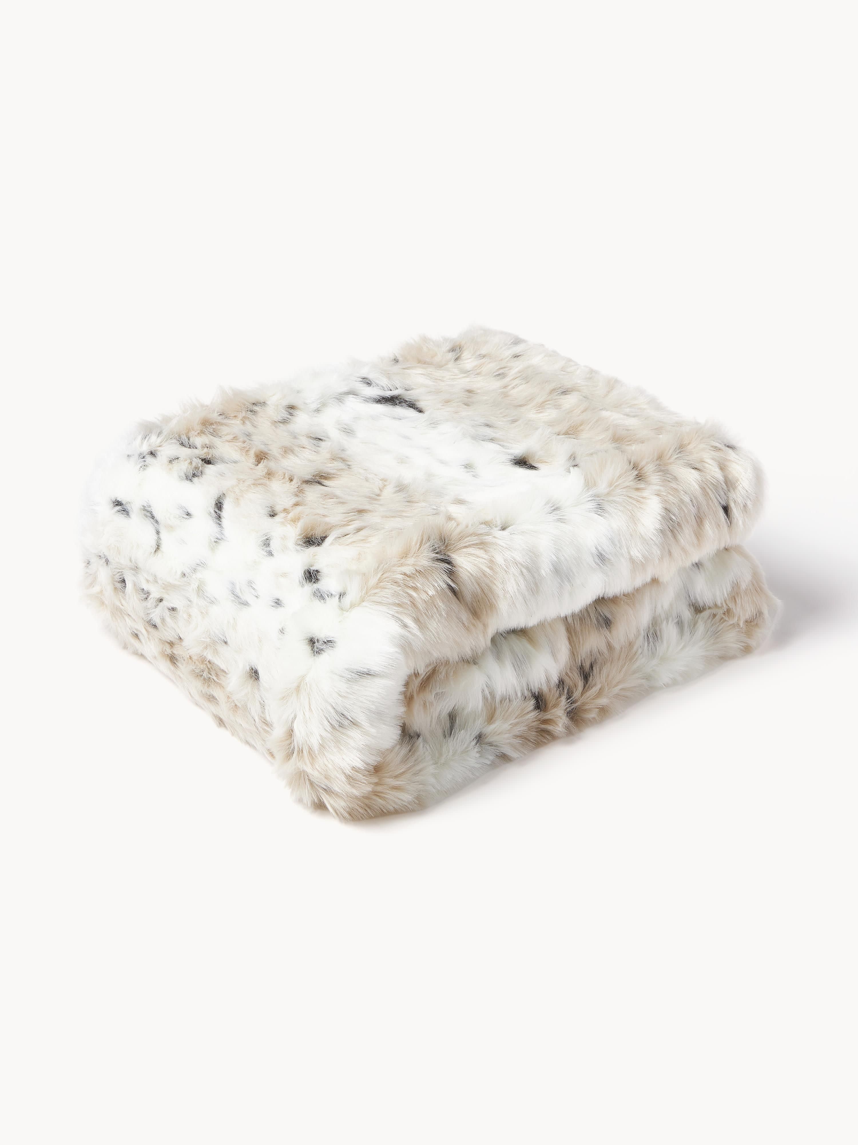 Magma Faux fur cuddly blanket in snow leopard print