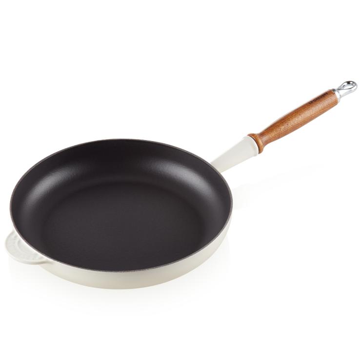 Le Creuset Pan With Wooden Handle 28Cm