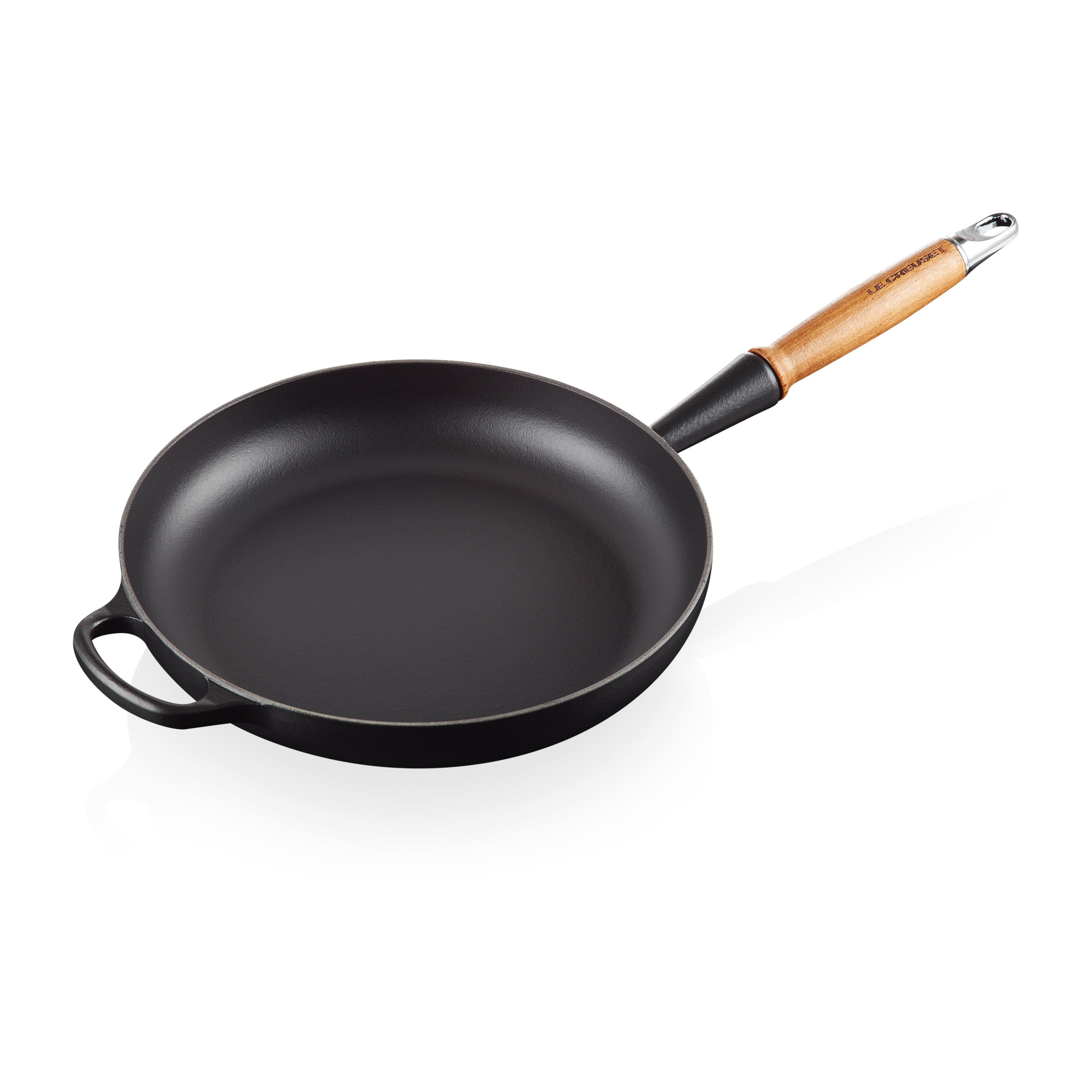 Le Creuset Signature frying pan with wooden handle, 28cm