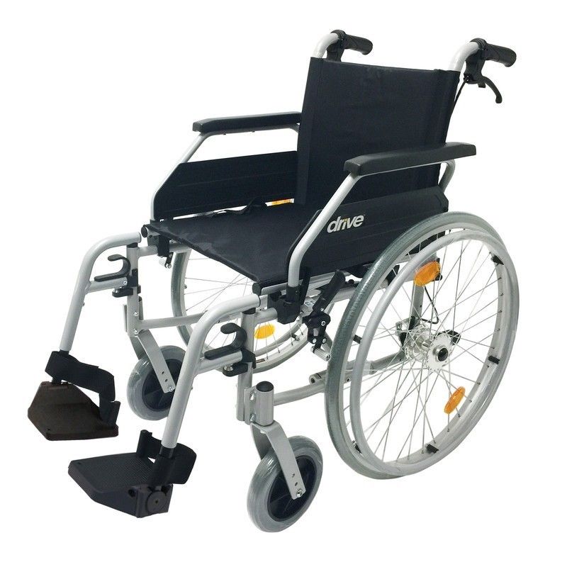 LEICHTGEWICHT Lightweight wheelchair Drive Medical Litec 2G with drum brake for companions, seat width 42cm 1 St