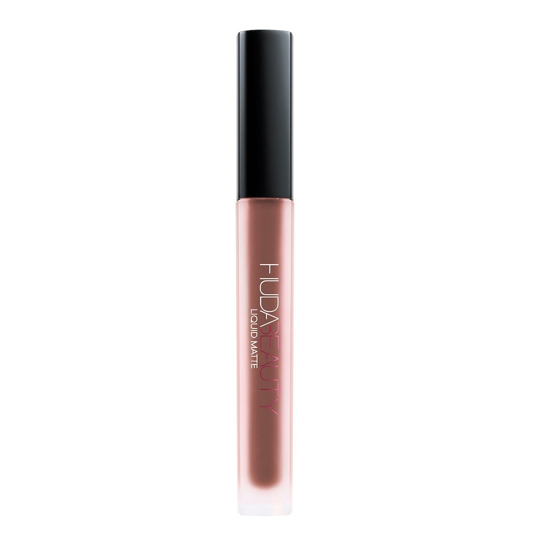 HUDA BEAUTY Liquid matte lipstick, drama mom, Drama Mama