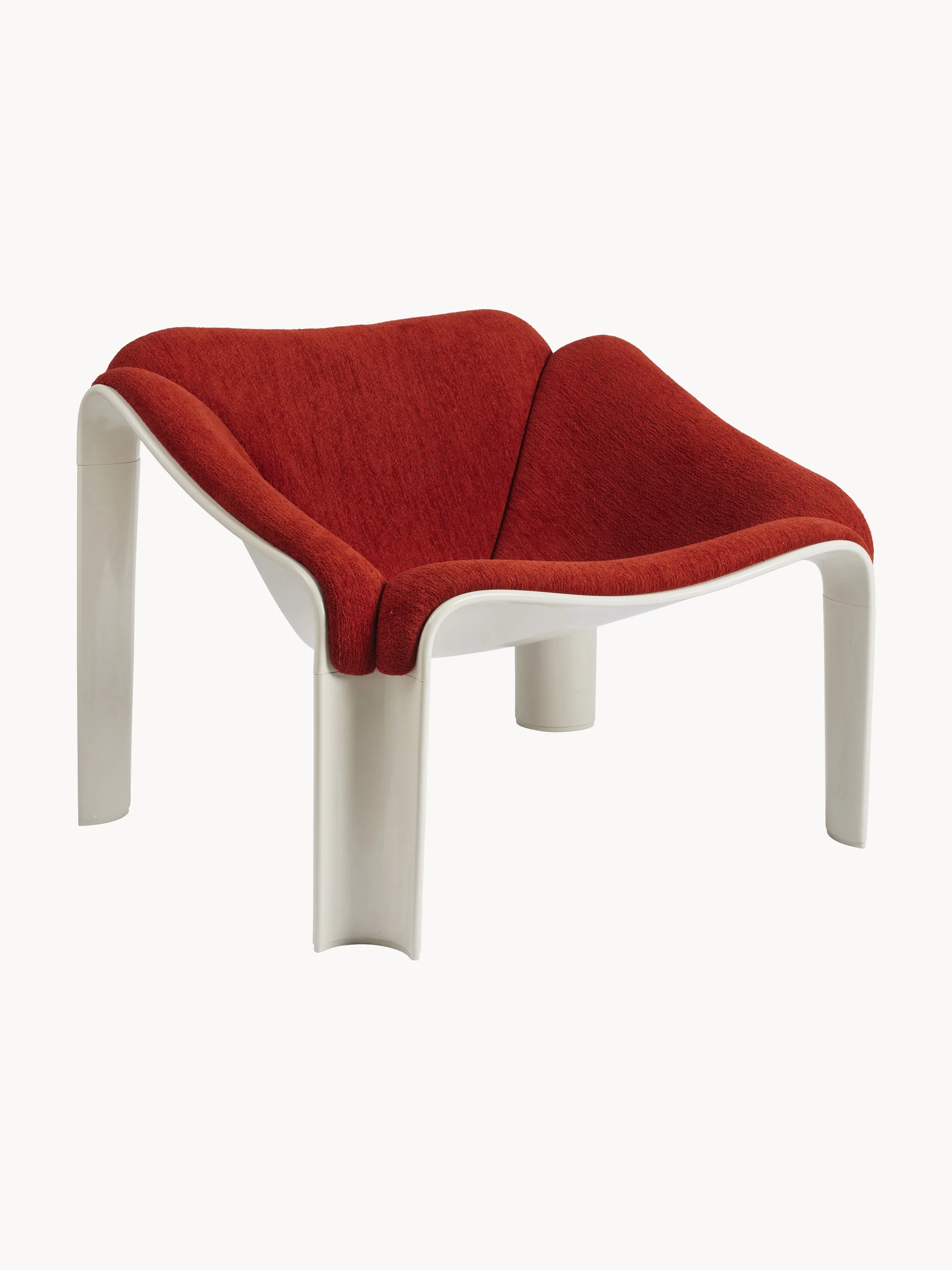 gubi Lounge chair F300