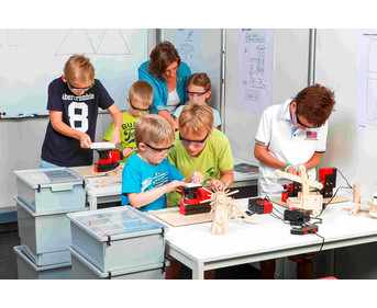 the cool tool Makerspace primary school set