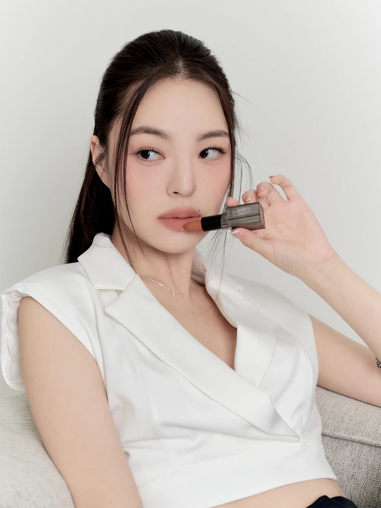 MUZIGAE MANSION Moodwear Blur Lipstick matte moisturizing lipstick