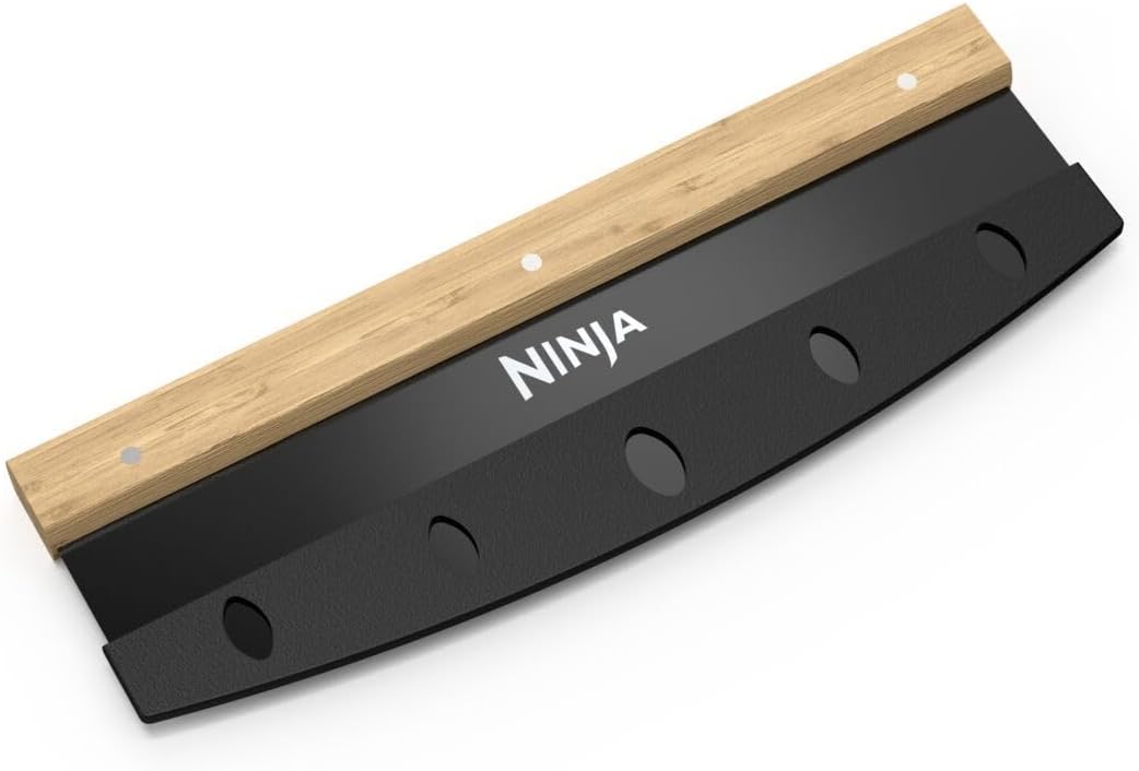Ninja Official Ninja Pizza Slicer - Cuts 30cm Pizzas Easily - 100% Wooden Handle with Blade Guard - XSKROKCUTEUK - Black/Silver
