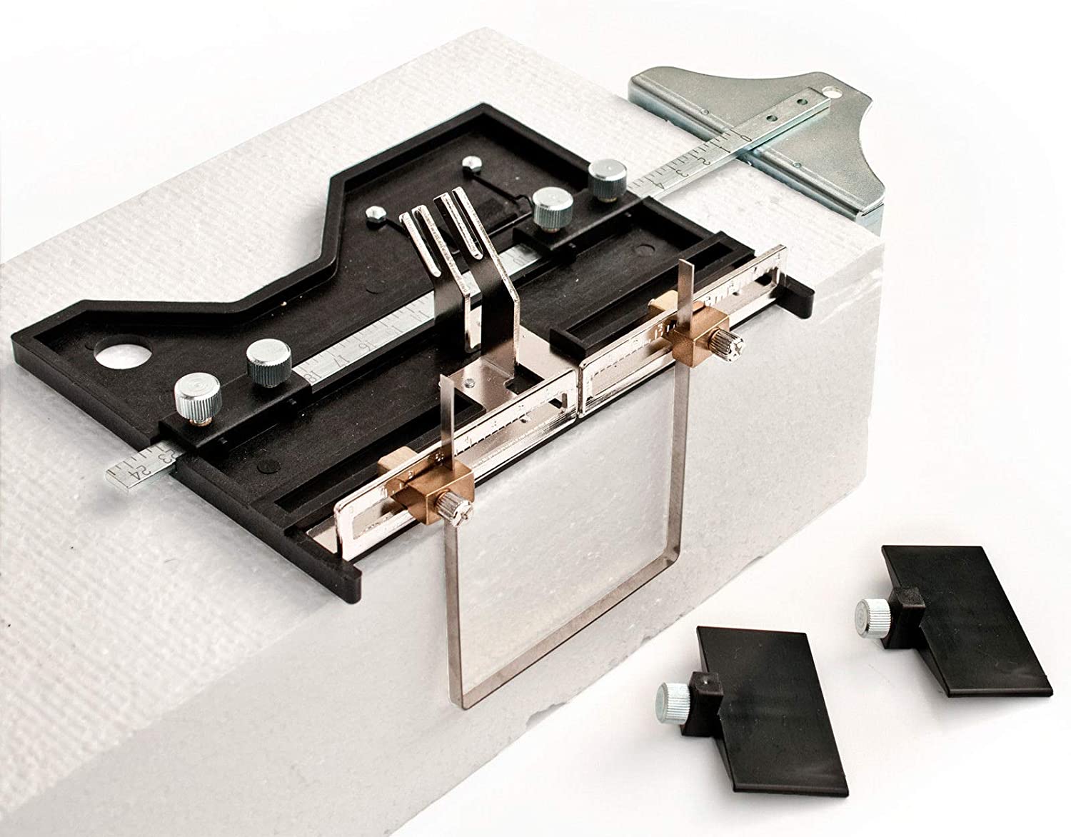 ProBauteam Accessories blades for the Styrocutter styrofoam hand cutter.