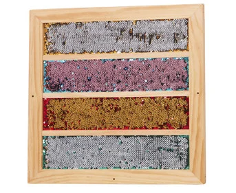 Sequin wall shelf “Square”