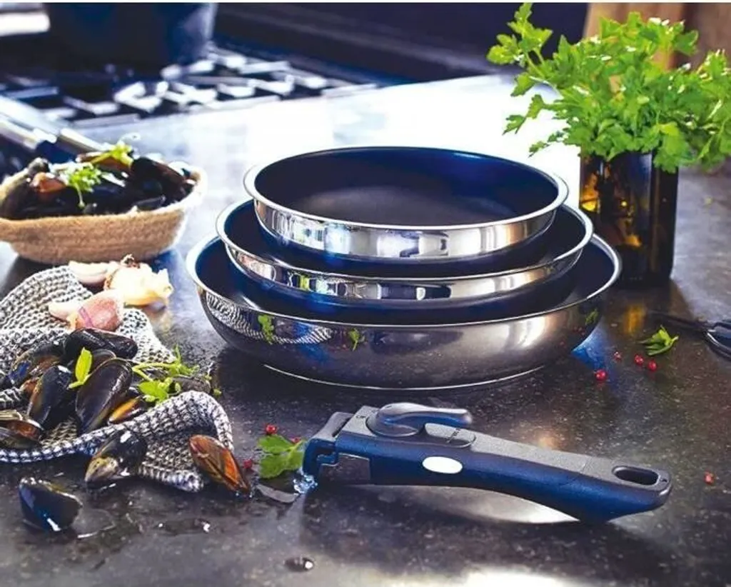 BAUMALU Comete 3-piece frying pan set, 20/24/28 cm, removable handle, stainless steel