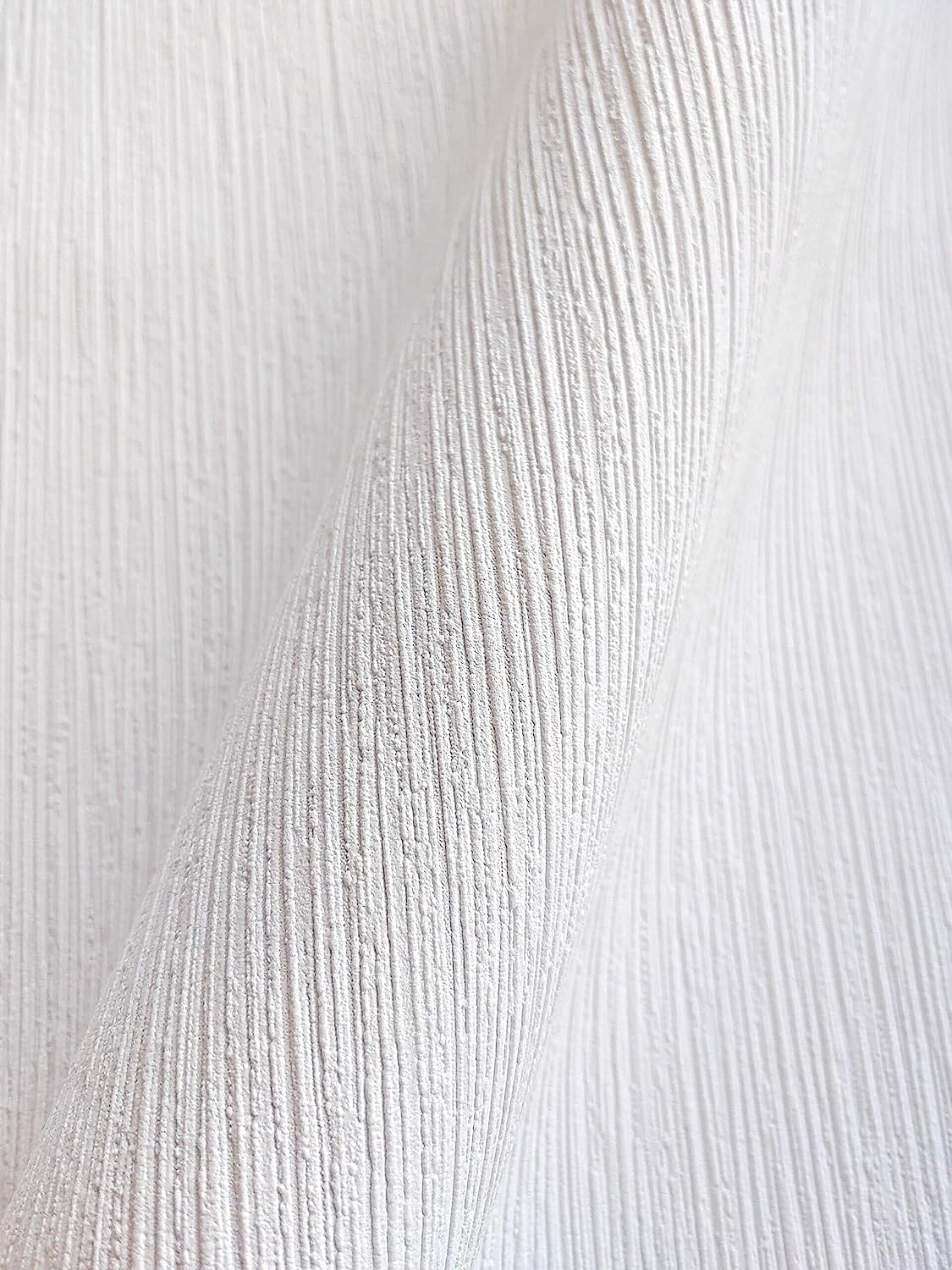 Newroom Design Newroom wallpaper white non-woven wallpaper plain - unit wallpaper plains textured modern style incl. wallpapers. Wallpaper guide.