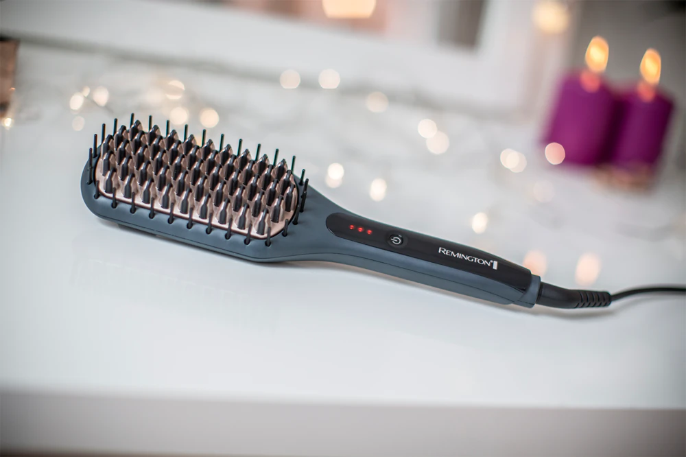 Remington Straight Brush CB7400 straightening brush for hair